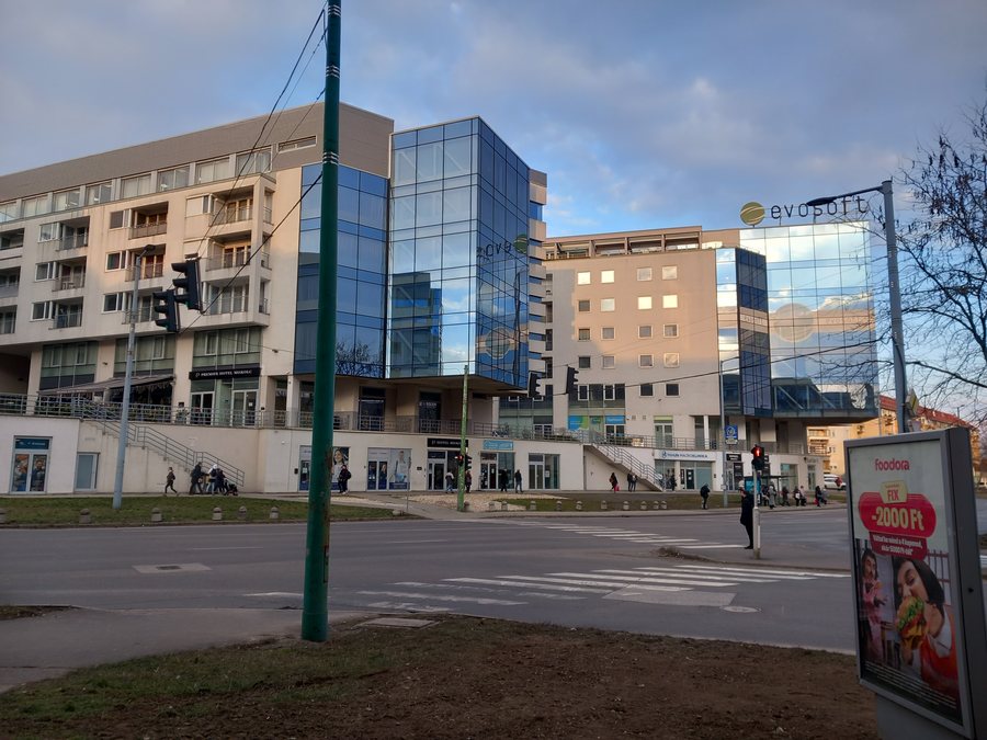 File:Miskolc Makropolis.jpg