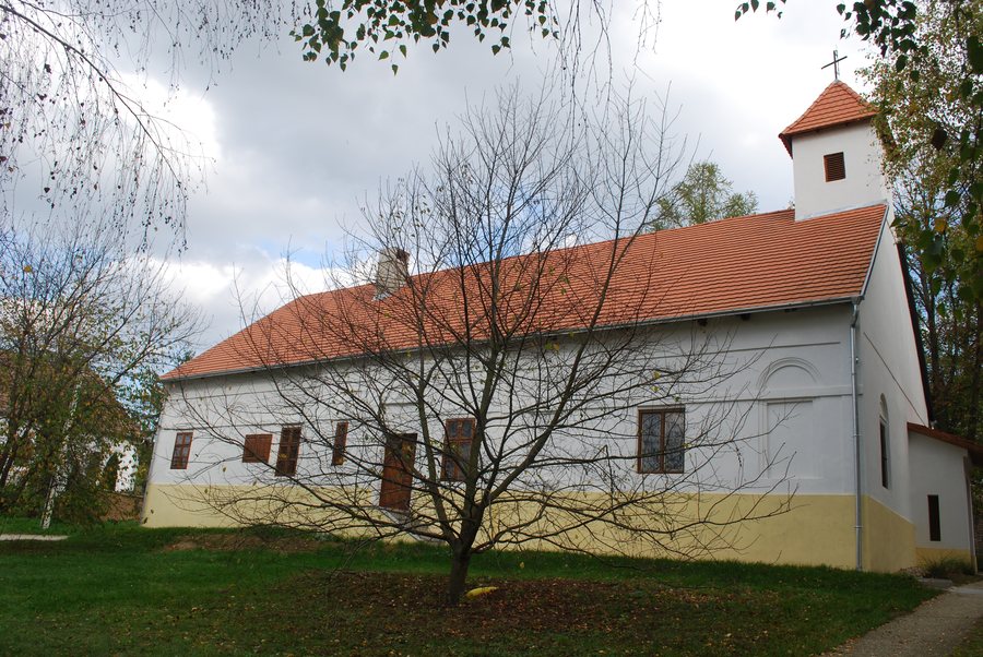 File:Erőss-kúria-Felsőmocsolád.jpg