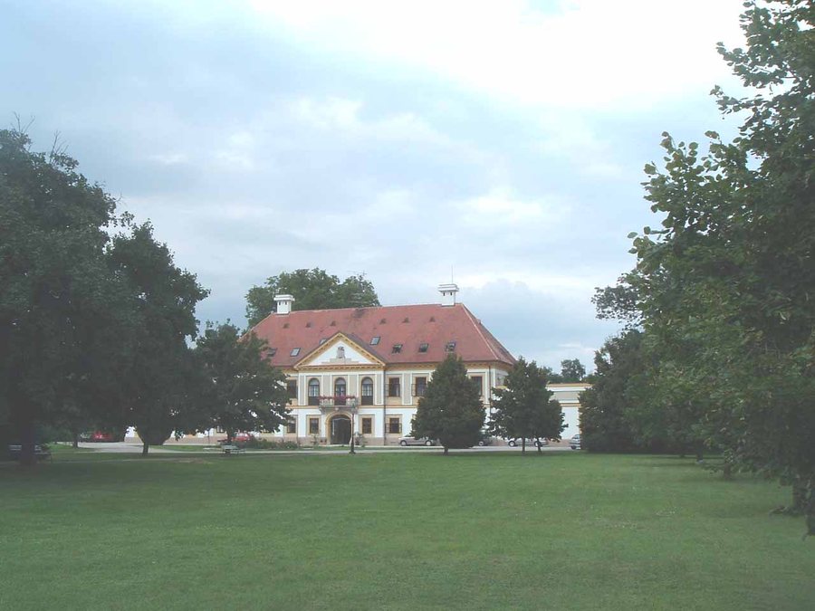 File:Újebergényiv.jpg